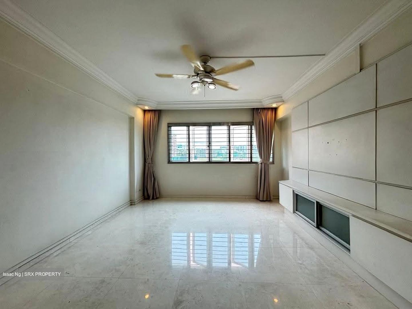 Blk 834 Hougang Central (Hougang), HDB Executive #632914691